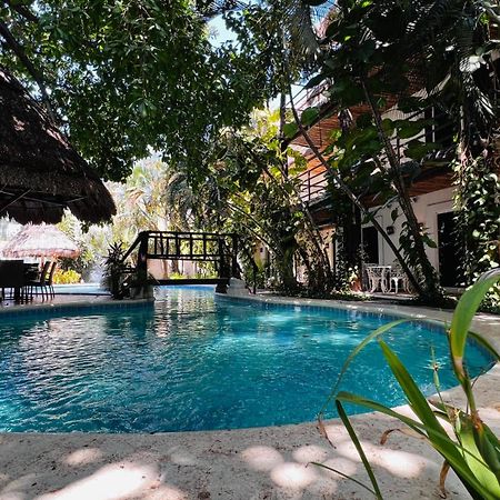 Mayan Art Hotel 10 Avenue بلايا ديل كارمن المظهر الخارجي الصورة
